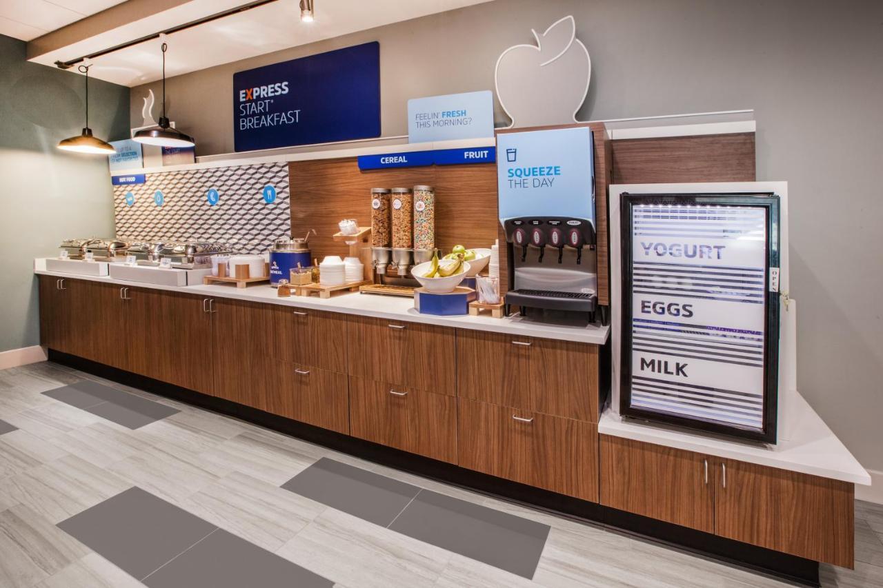 Holiday Inn Express & Suites - Hawaiian Gardens By Ihg Ngoại thất bức ảnh