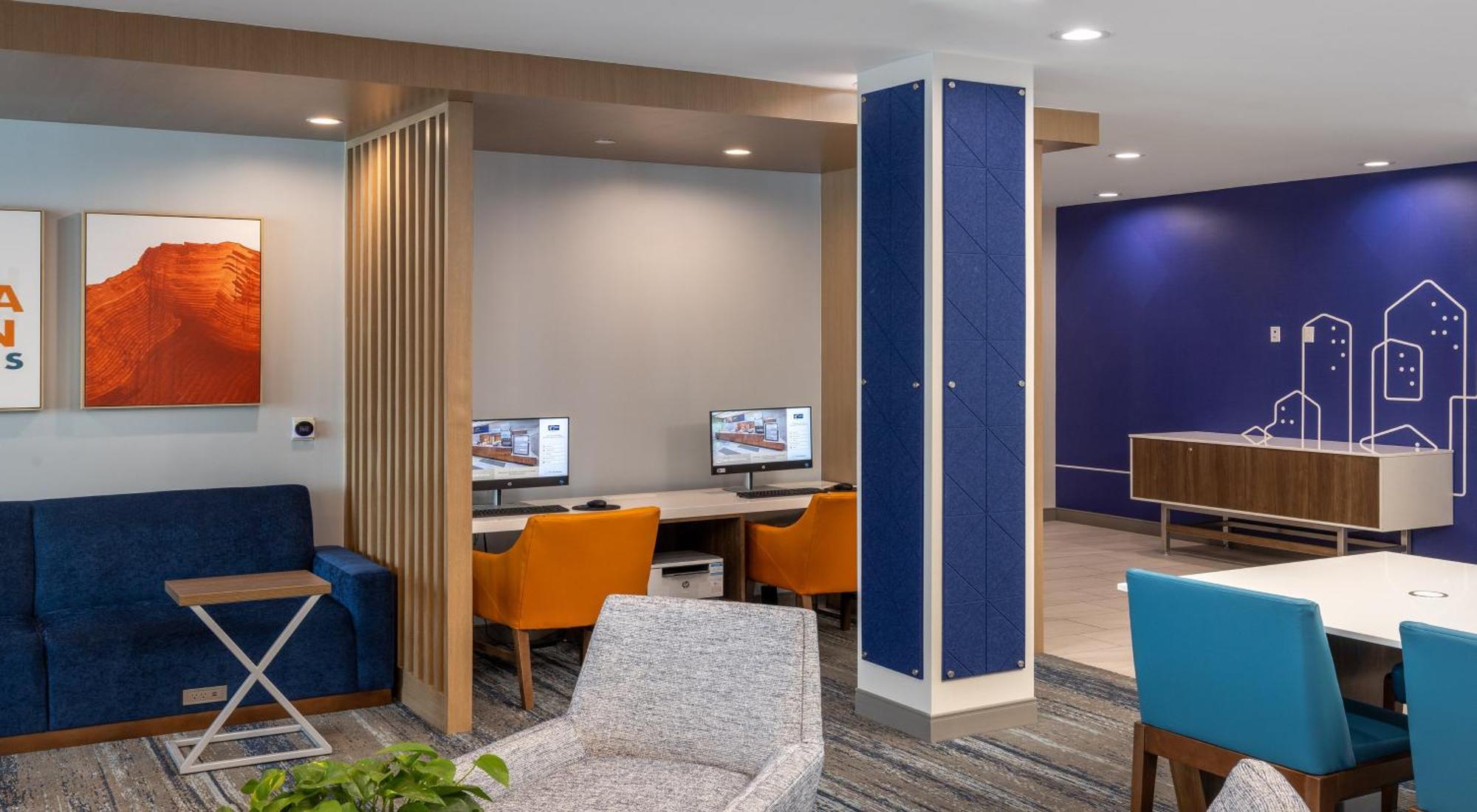 Holiday Inn Express & Suites - Hawaiian Gardens By Ihg Ngoại thất bức ảnh