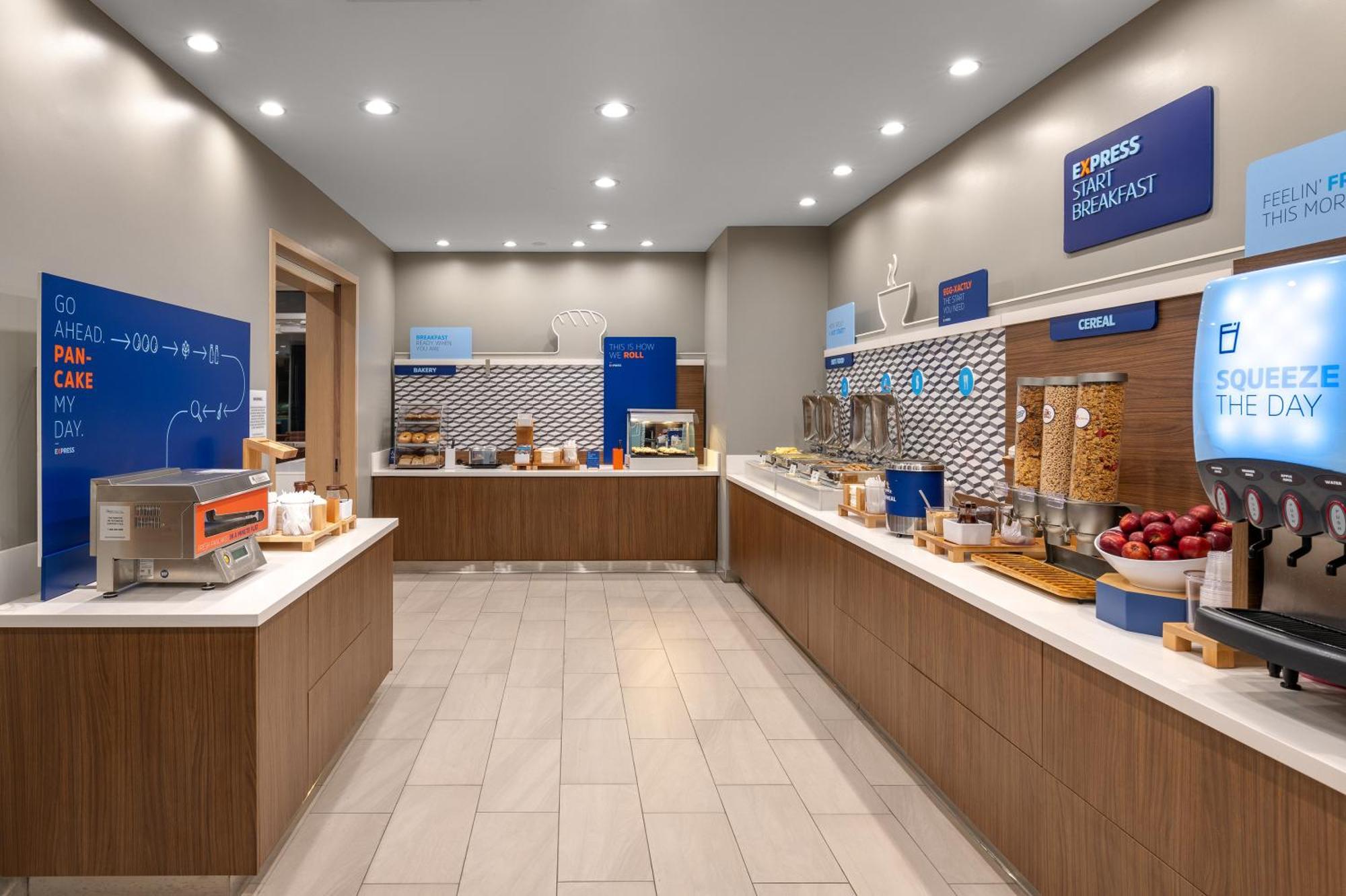 Holiday Inn Express & Suites - Hawaiian Gardens By Ihg Ngoại thất bức ảnh